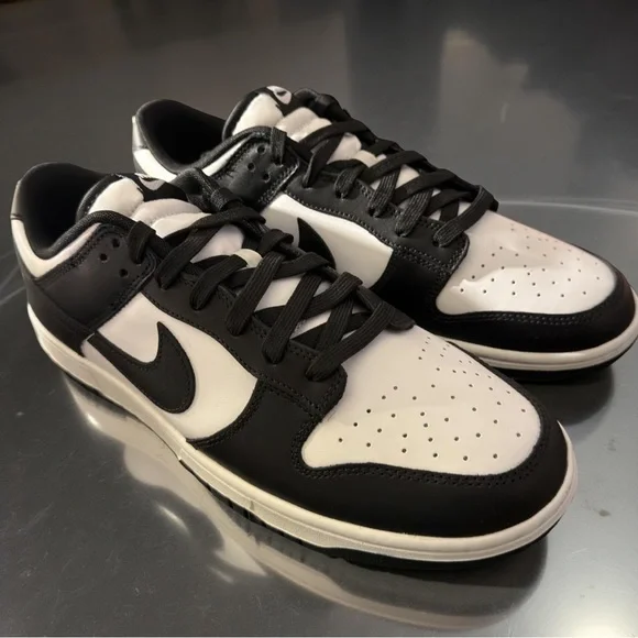 NEW Nike Men’s Low Retro Dunks Black/White Leather Uppers Size 13